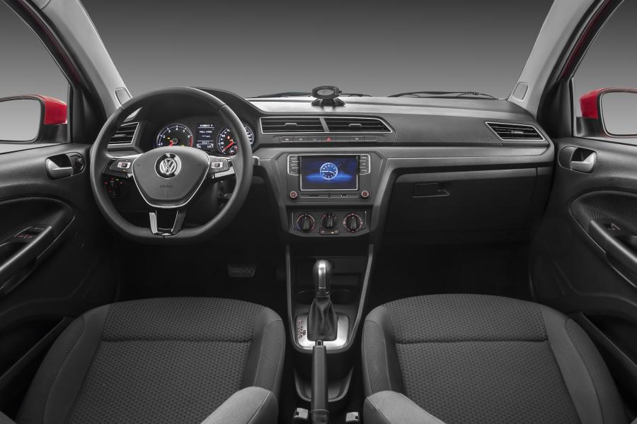 Торпедо Volkswagen Gol 5-Door 2018 года  (фото 6 из 13)
